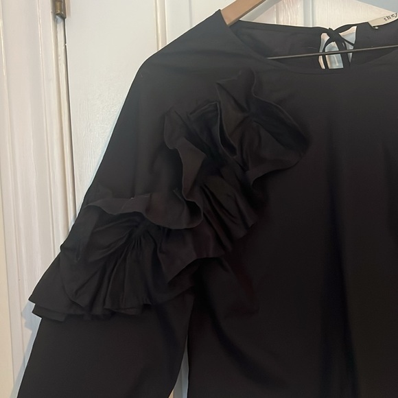 Revolve X The Femm | Balloon Sleeve Asymmetrical Ruffle Long Sleeve Top XS - Picture 5 of 10